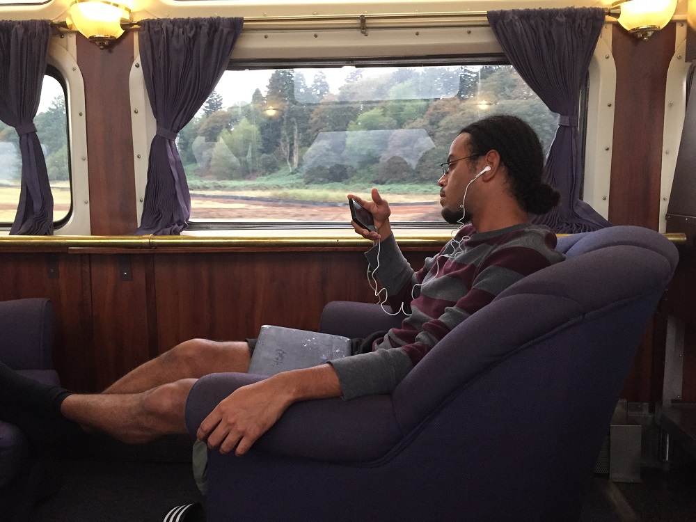 Victor in Parlour Car