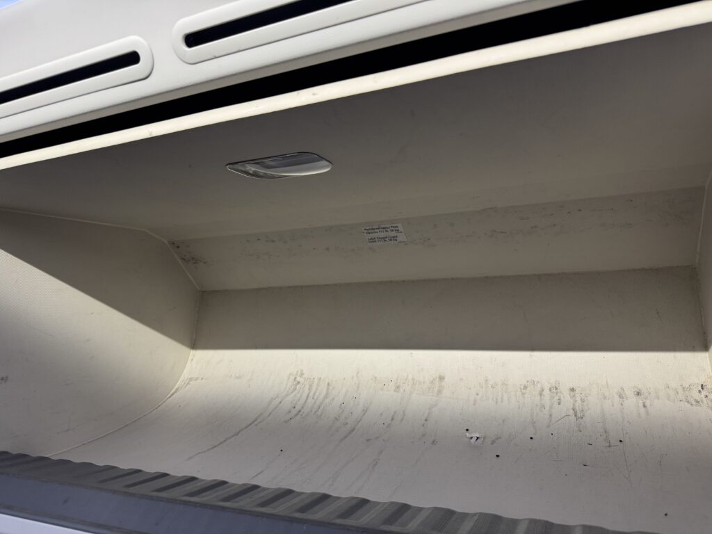 Dirty overhead bin on my Air Europa 787